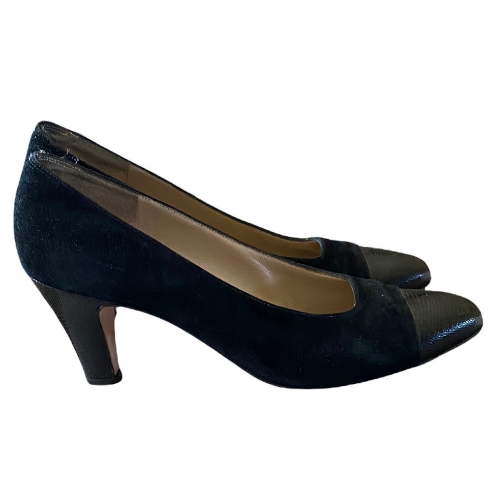 Vintage Salvatore Ferragamo Suede Pumps Size 6 B Made In Italy